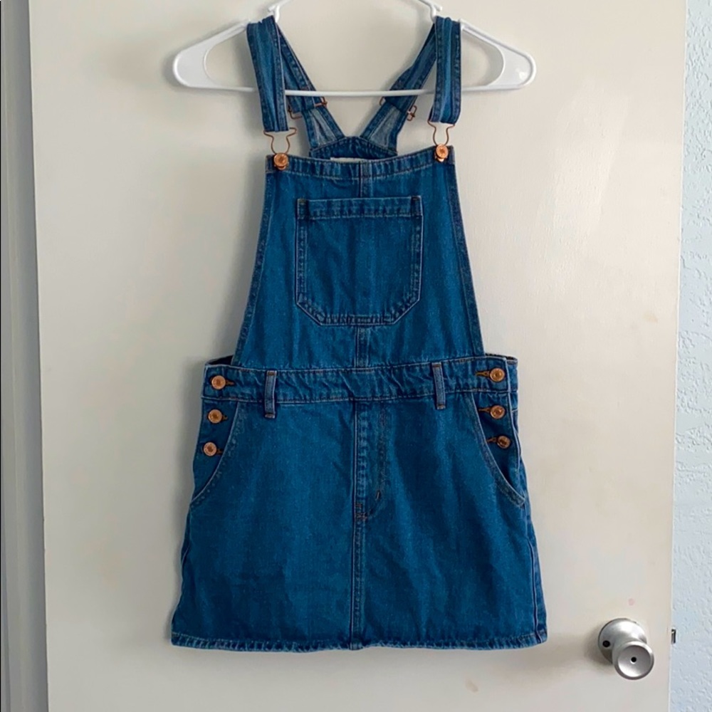 Forever 21 denim skirt jumper. S. Like new.